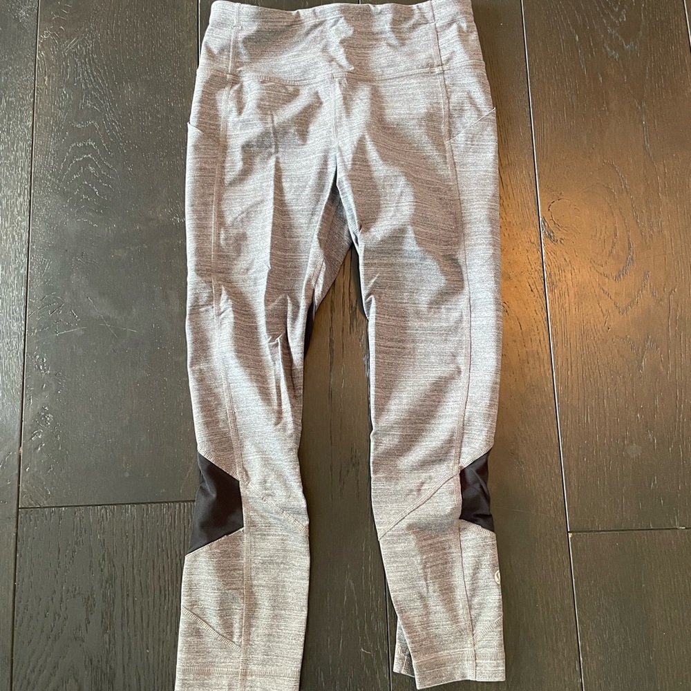 Lululemon High Wasted Cropped Pants - Size 4